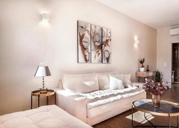 Kentia Fine Living